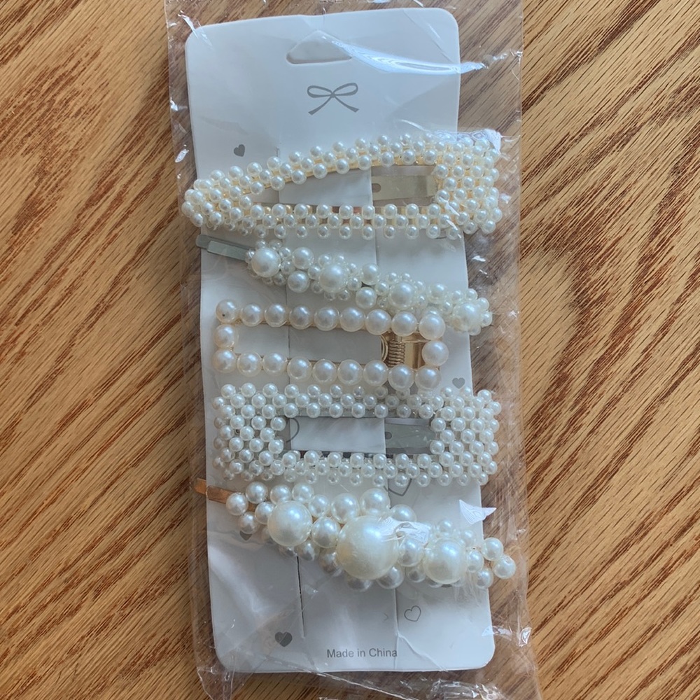 Pearl Hair Clips